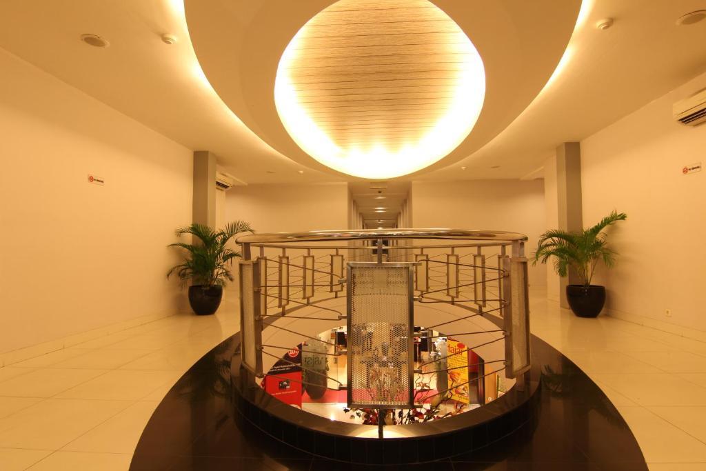 My Hotel Giacarta Esterno foto